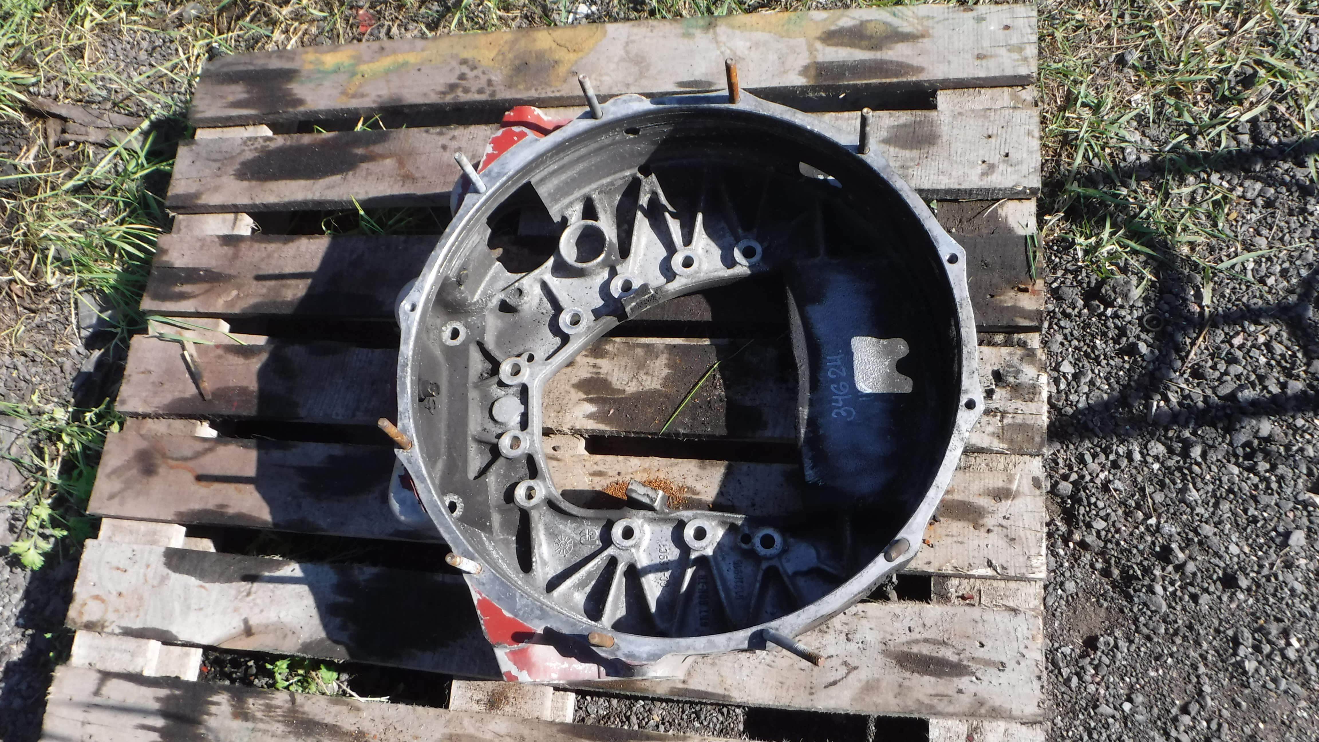 Кожух маховика Ивеко Iveco 8460 ЕвроТех Магирус EuroTech Magirus 61318915 51318915